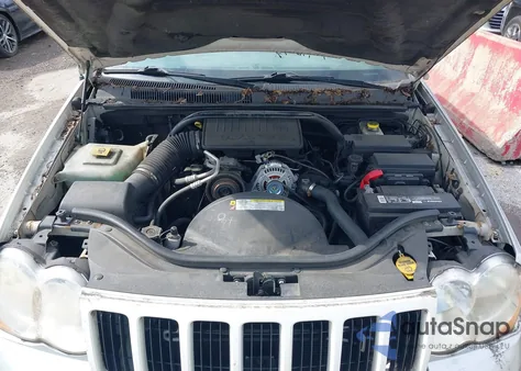 2010 Jeep Grand Cherokee Laredo z USA, uszkodzony, nr VIN 1J4PR4GKXAC135497